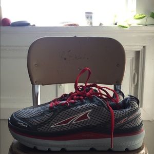 Altra Paradigm 3 zero drop running shoes